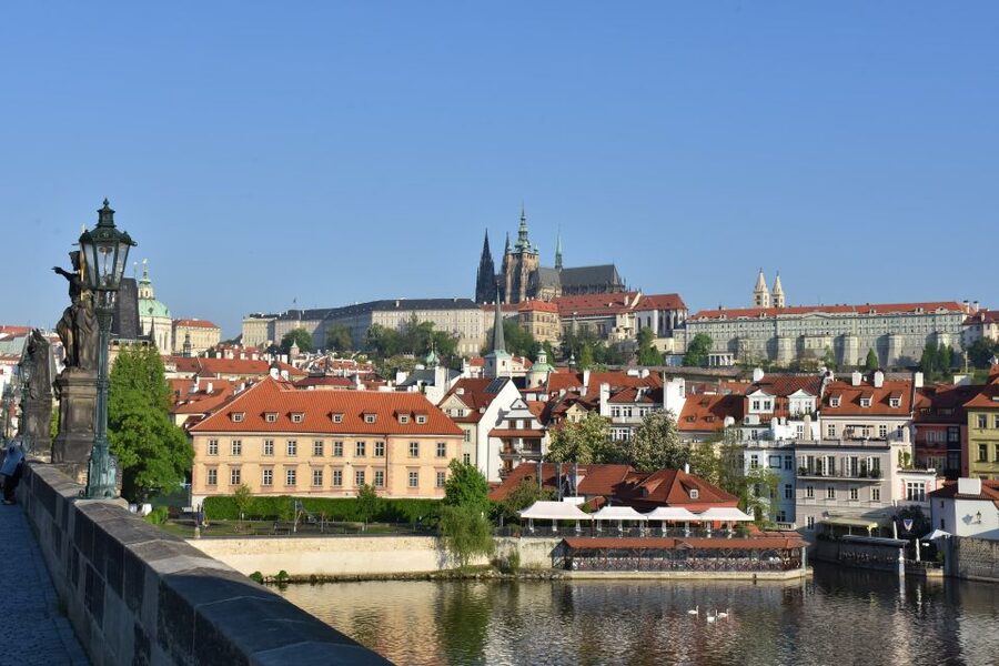 Prague Castle: Admission Ticket With Transfer And Audioguide - St. Vitus Cathedral, the Castle’s Great Interior