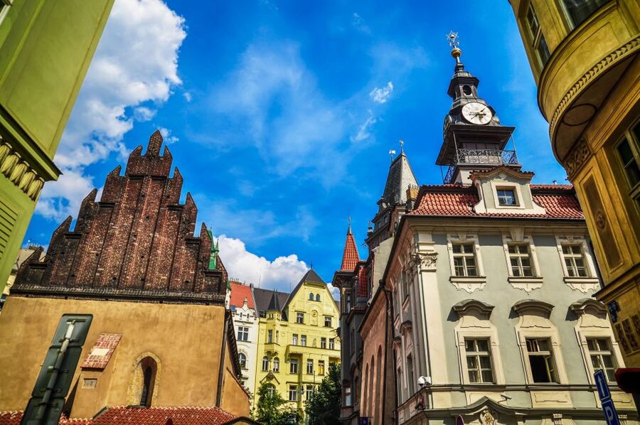 Prague: Castle and Jewish Quarter Tour with Cruise and Lunch - What the Vltava cruise really offers