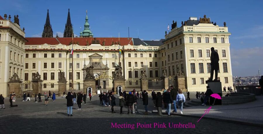 Prague Castle: Small-Group Tour with Visit to Interiors - Why Prague Castle works best with a guide