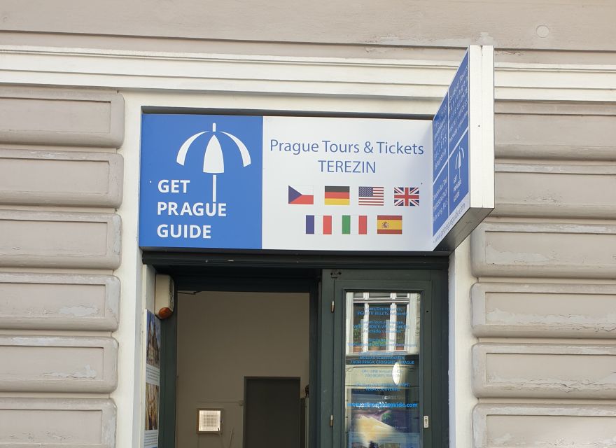 Prague: Charles Bridge Audio Guide with Tower Entry Ticket - Timing your one-day visit