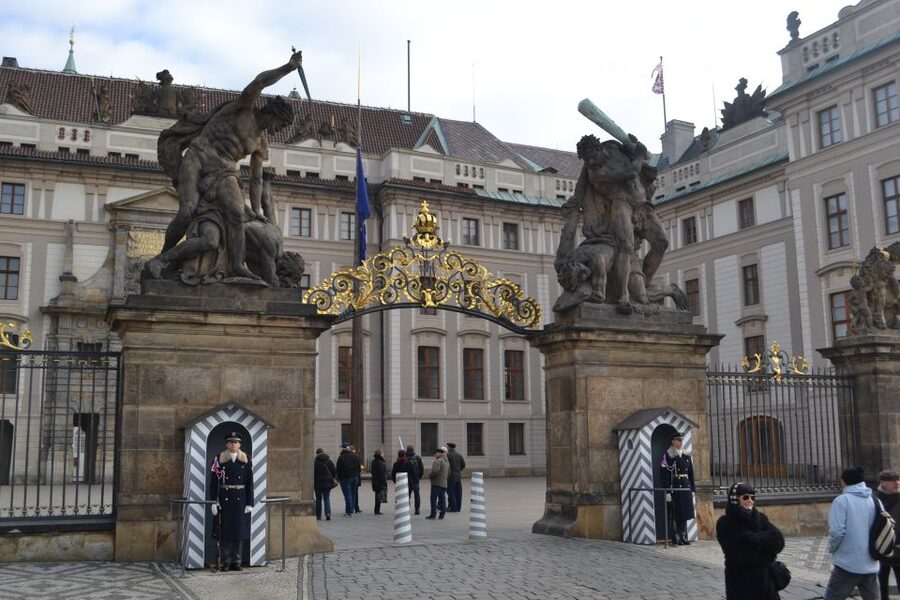 Prague City: 1-Hour Orientation Tour by Bus - Crossing into Lesser Town and the Baroque side of Prague