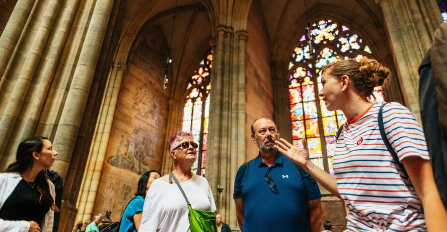 Prague: City Highlights By Bus, Boat, and on Foot - How much walking and time should you expect?