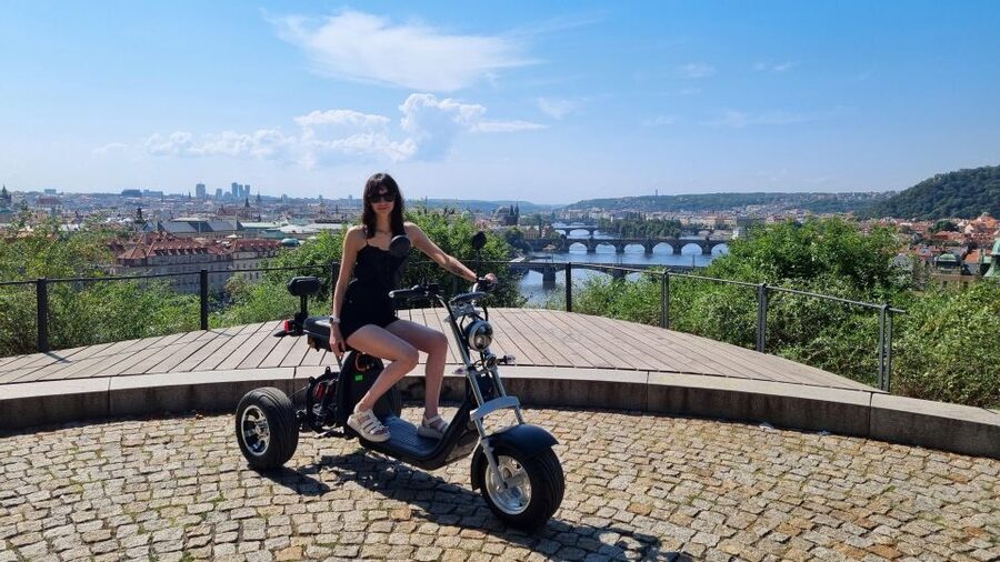 Prague: City Highlights Guided Electric Trike Tour - Key points at a glance