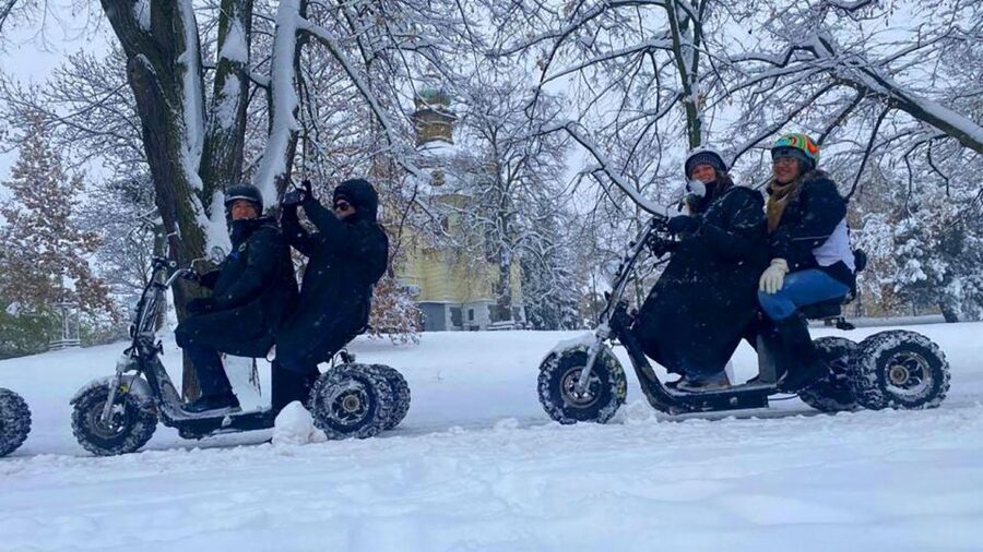 Prague: City Highlights Guided Electric Trike Tour - The guides make the difference