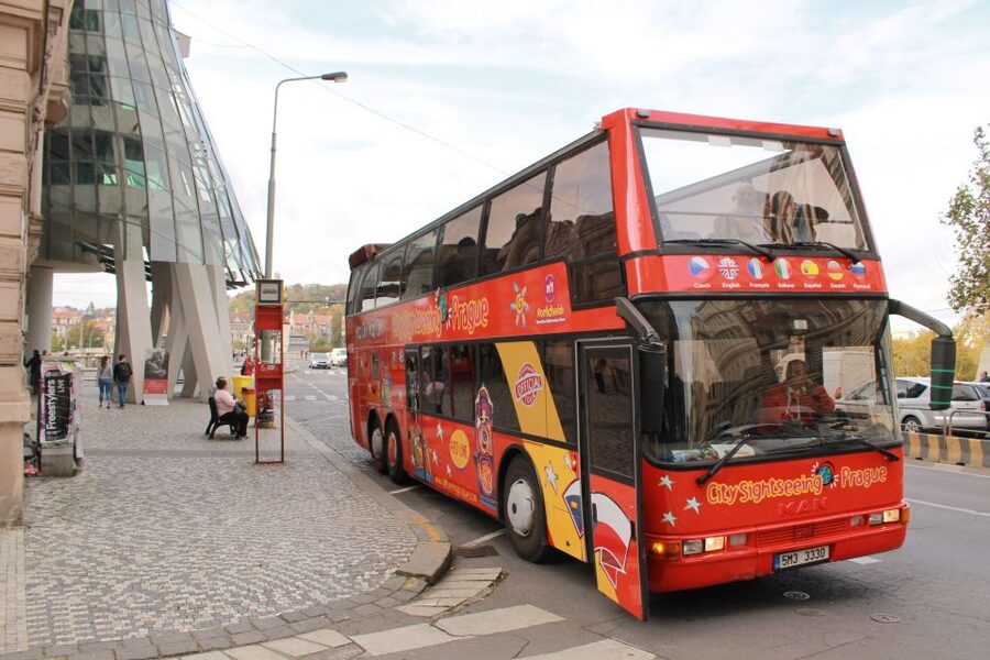 Prague: City Sightseeing HOHO Bus Tour & Optional Boat Tour - Prague Castle and Strahov: the best stops for a serious sightseeing day