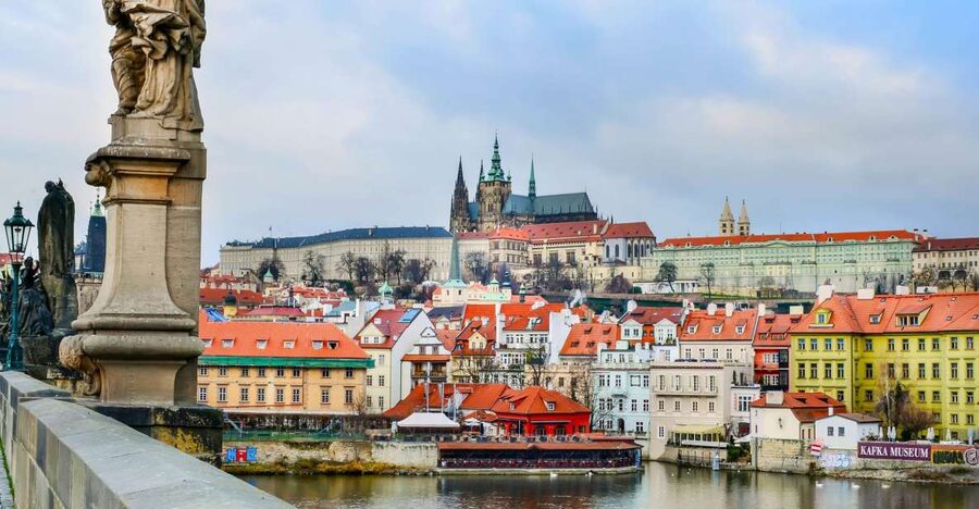 Prague: City Tour - The opening drive, from the National Museum to Dancing House