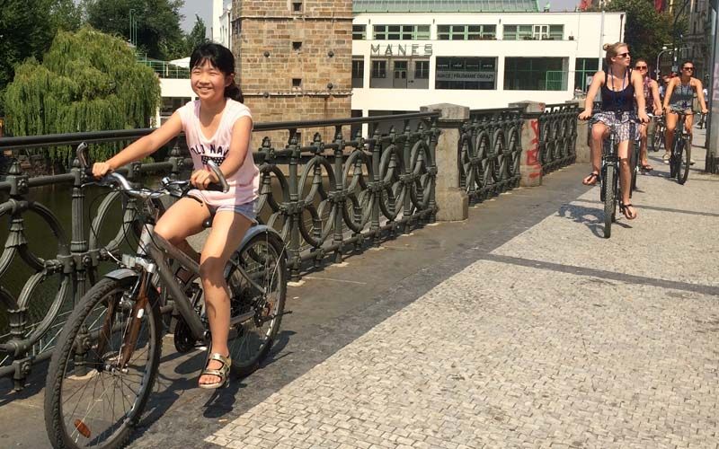 Prague: Classic City Bike Tour - Municipal House and the first look at Old Town