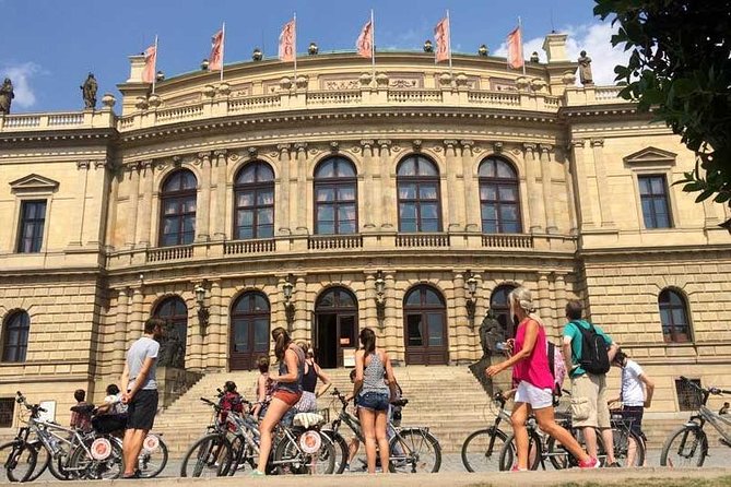 Prague: Classic City Bike Tour (small groups) - A real pause at Kampa Park