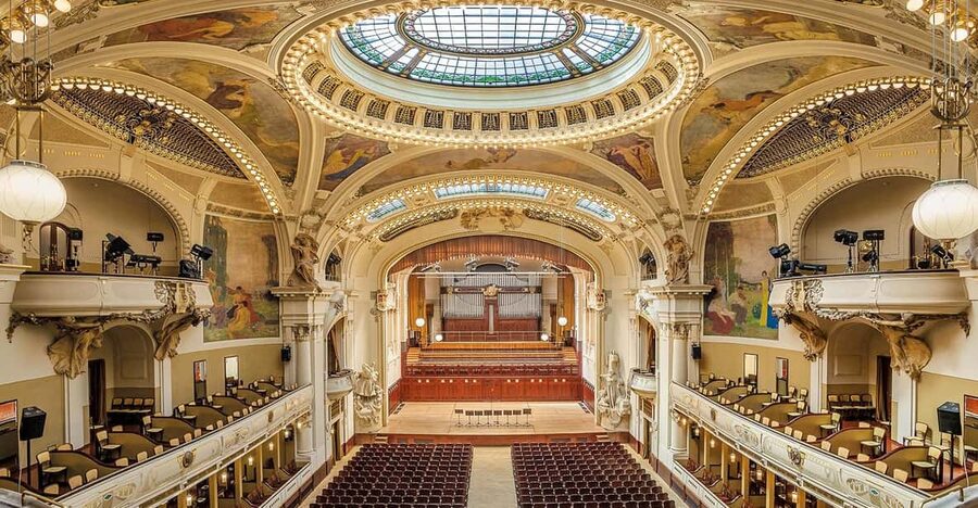 Prague: Classical Concerts at Smetana Hall, Municipal House - Choosing the right date and program