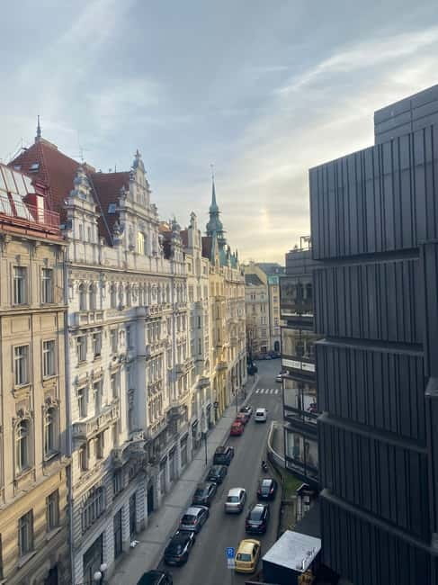 Prague: Communism and Bunker Tour with 70s Canteen Lunch - The 1970s workers’ canteen break