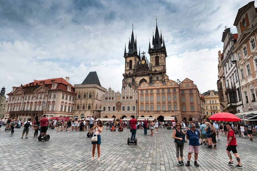 Prague Complete Tour in Spanish & Lunch, Tickets - Charles Bridge and the final city view