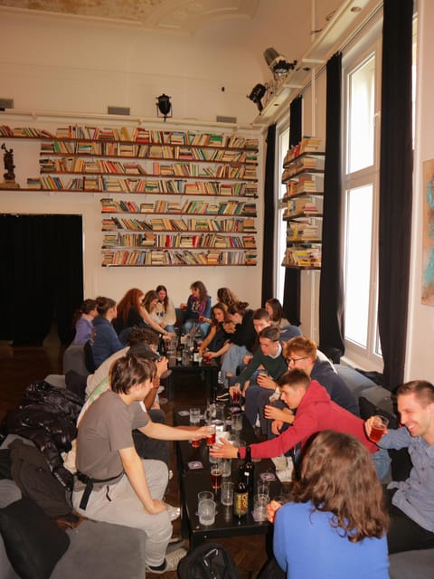 Prague: Craft Beer Tour 8 Czech Beers, Taproom & Beer Garden - My take on the eight-beer format