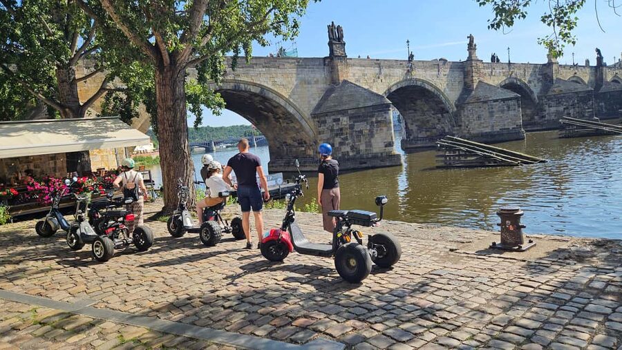 Prague: Electric Trike Viewpoints Tour - Charles Bridge and the original Bridge of Love