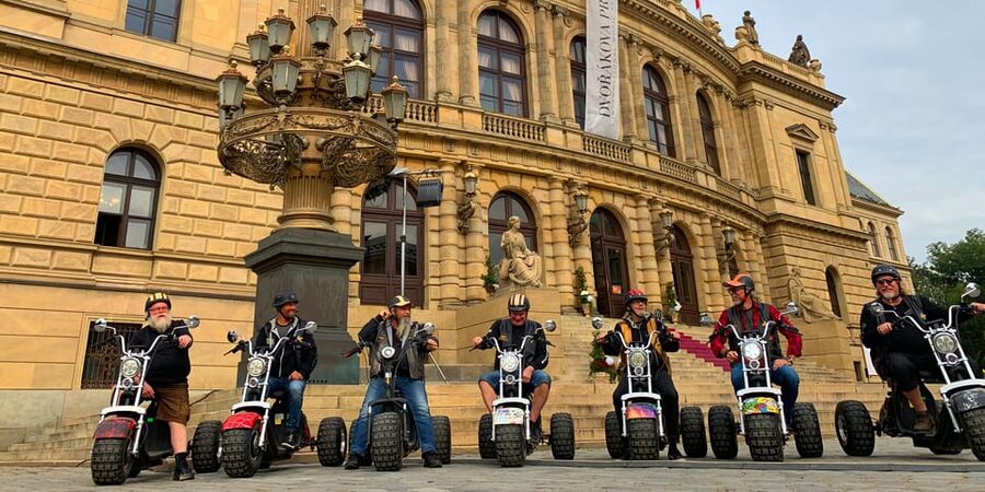Prague: Electric Trike Viewpoints Tour - How the trikes handle Prague’s streets
