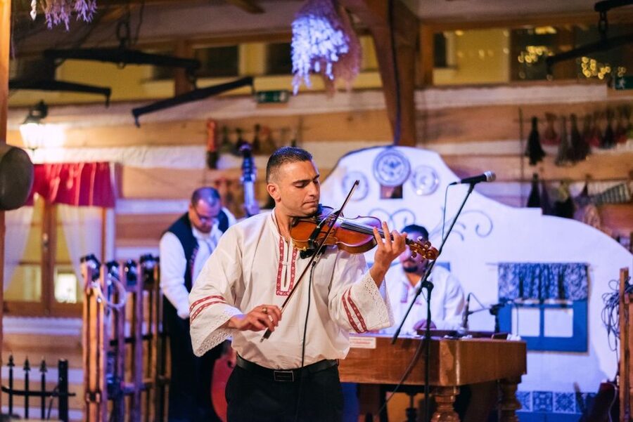 Prague: Evening Folklore Garden Party with Traditional Menu - Small details that can make the night easier