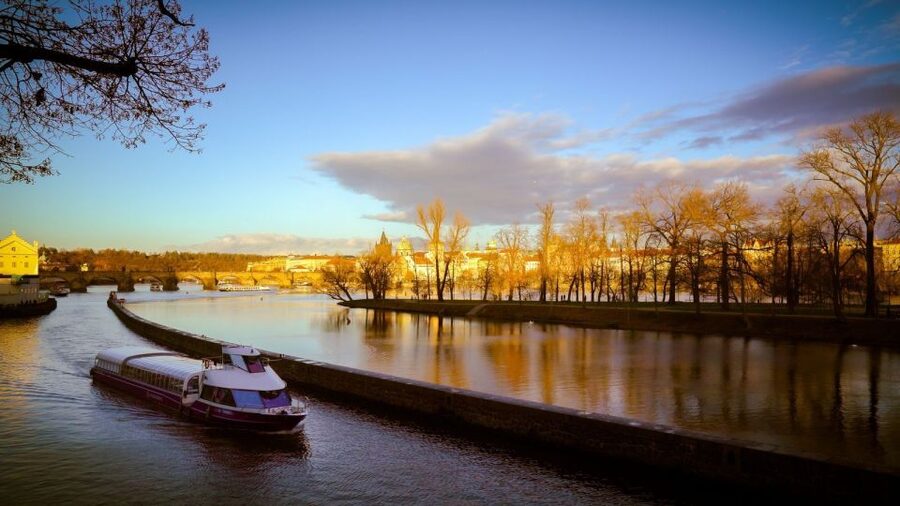 Prague: Evening Vltava River Eco Cruise with Prosecco - Is $28 a fair price?