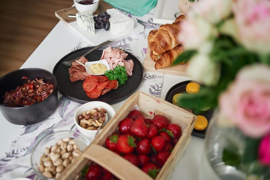 Prague: Farmers Market and Brunch Class with Celebrity Chef - Practical details that affect your choice