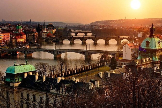 Prague food and cultural tour - 6 hours fairytale experience - Prague Castle, where the city opens below you