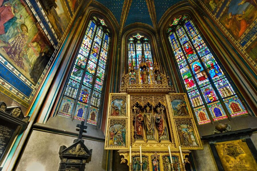 Prague: Full-Day Old Town, River Cruise & Prague Castle Tour - The Astronomical Clock and Jewish Quarter