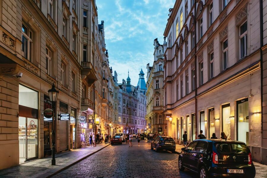 Prague: Ghost Walking Tour Where Legends Come To Life - Guides who make the difference