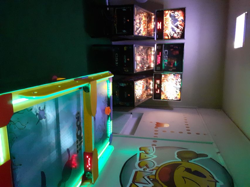 Prague: Glow Golf Mini Golf Game by UV Light - Key points at a glance