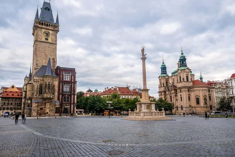 Prague Grand 2,5 hour + 2 hour exterior walking tour - Prague Castle is the morning finish