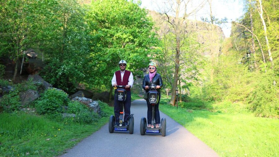 Prague: Grand Segway and eScooter Live Guided City Tour - Weather, comfort and practical details