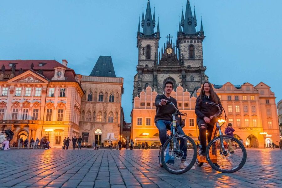 Prague: Grand Segway and eScooter Live Guided City Tour - Starting in Old Town and rolling toward the river