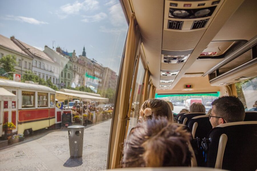Prague: Guided Bus & Walking Tour with River Cruise & Lunch - A smart first look at Prague