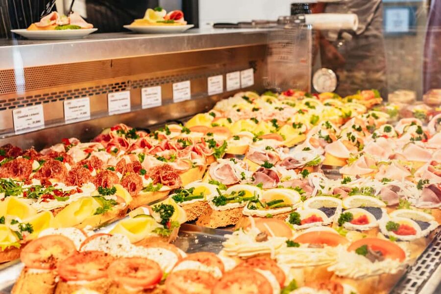 Prague: Guided Street Food Walking Tour - Practical details before you book