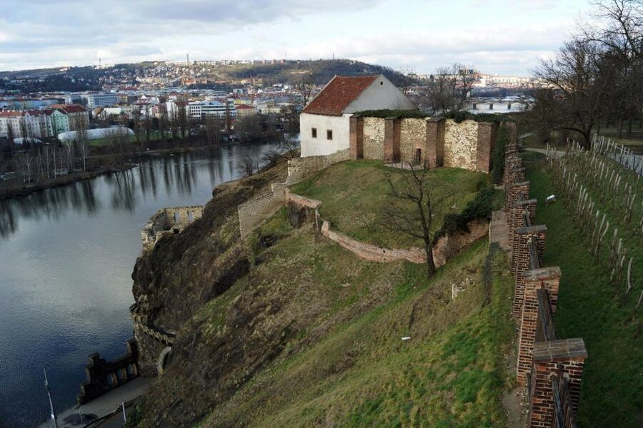 Prague: Guided tour to the historic fortress of Vyšehrad - The pace, group format, and practical fit