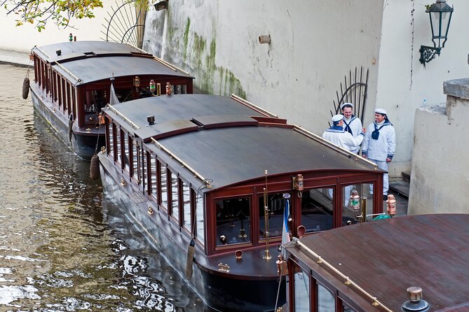 Prague Guided Walking Tour and Cruise with Authentic Czech Lunch - Charles Bridge Museum Completes the Day