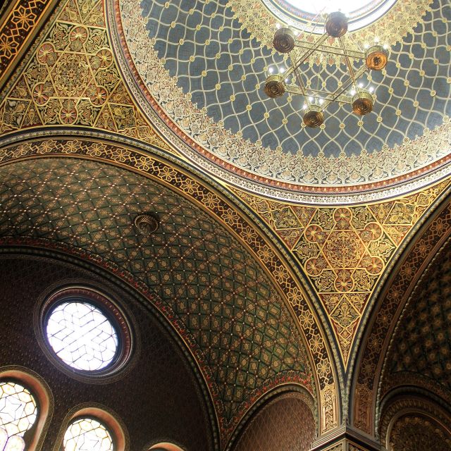 Prague: Guided Walking Tour of Prague's Jewish Quarter - The Maisel Synagogue and a period of prosperity