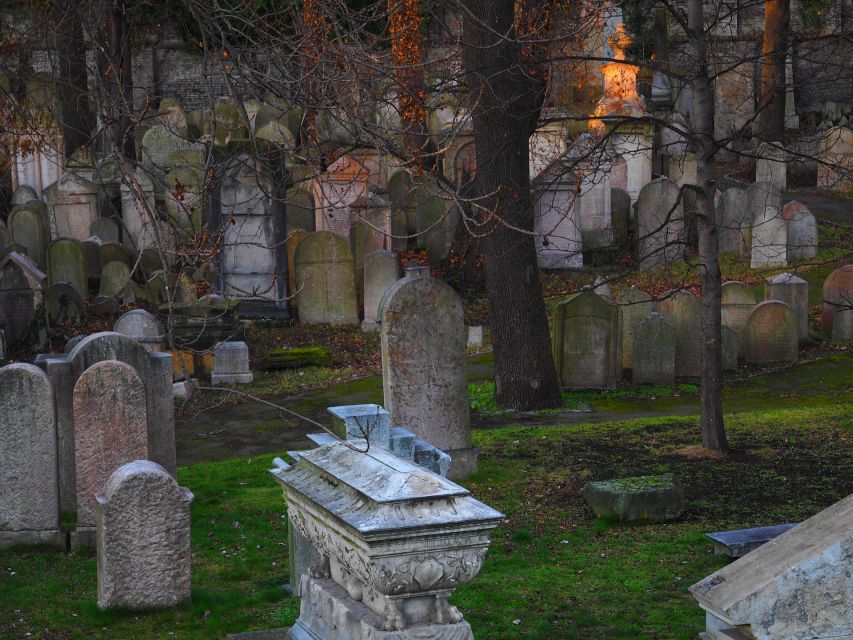 Prague: Guided Walking Tour of Prague's Jewish Quarter - The pace, language, and practical side