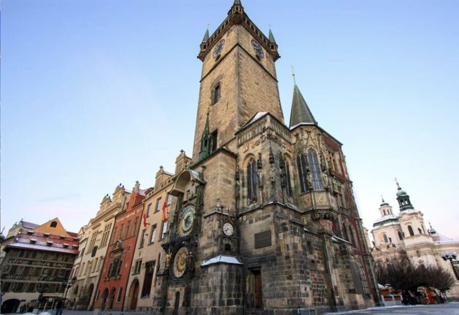 Prague: Half-Day City Highlights Walking Tour - Key points at a glance