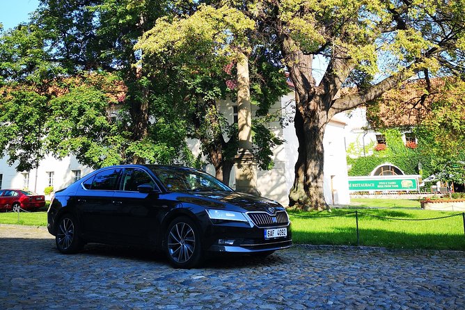 Prague Half Day Private Guided Tour by Car or Foot with Transfers - Charles Bridge and the river views