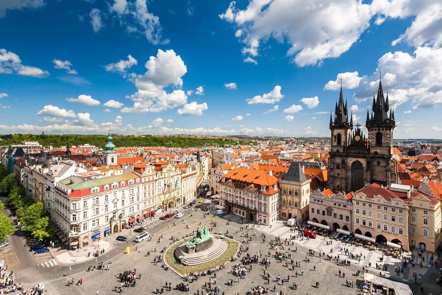 Prague: Highlights of Prague Private Half-Day Tour by Car - St. Vitus Cathedral in a 30-minute visit