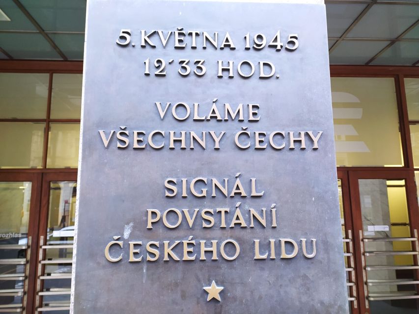 Prague: Historical Walking Tour with Focus on World War 2 - The opening history lesson