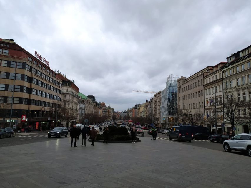 Prague: Historical Walking Tour with Focus on World War 2 - Old Town Square and the Prague Uprising