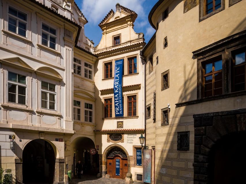 Prague: House at the Golden Ring Entry Ticket - Vyšehrad, Prague Castle, and St Vitus Cathedral