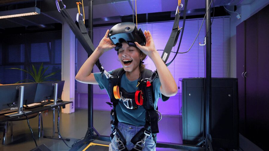 Prague: Hurricane Factory Parachute Jump VR Simulator - Practical booking details