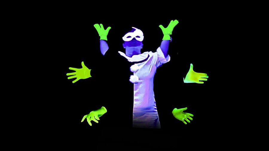 Prague: Images of Love Black Light Theatre Show - Black light theatre without a language barrier