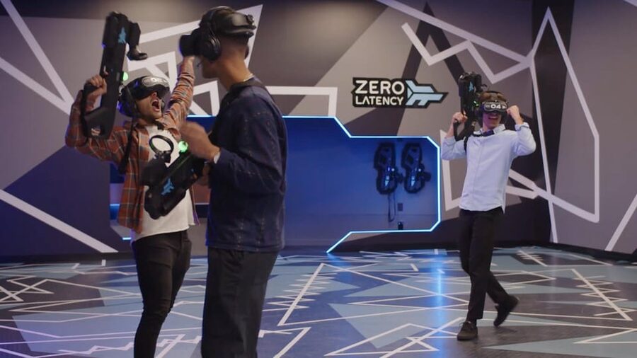 Prague: Immersive VR multiplayer experience - Why group size matters