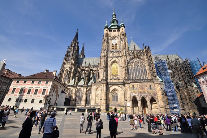Prague in One Day by a Car - Excellent opportunity to see all the sights - Prague in three hours, seen as one connected city
