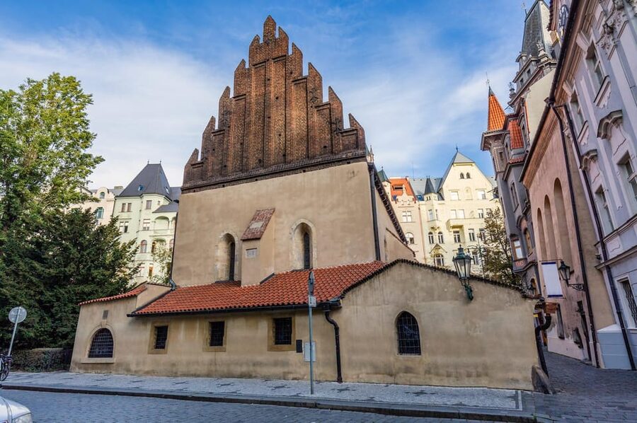 Prague: Jewish Quarter Half-Day Private Walking Tour - The guides: personal context and flexible help