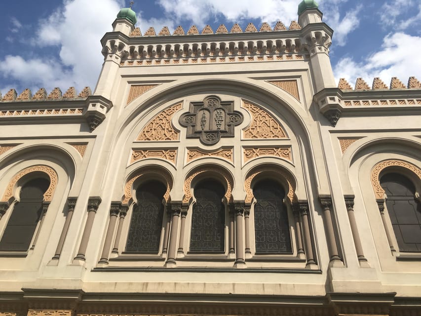 Prague: Jewish Quarter Half-Day Private Walking Tour - Klausen Synagogue and everyday Jewish traditions