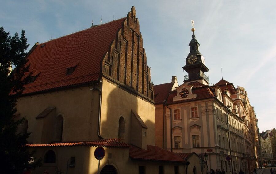 Prague: Jewish Quarter Premium Tour - Meeting at Golem Café in the Jewish Museum