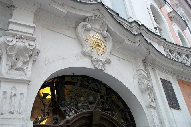 Prague Jewish Quarter Private Half-Day Walking Tour - The Spanish Synagogue and a change of architectural mood