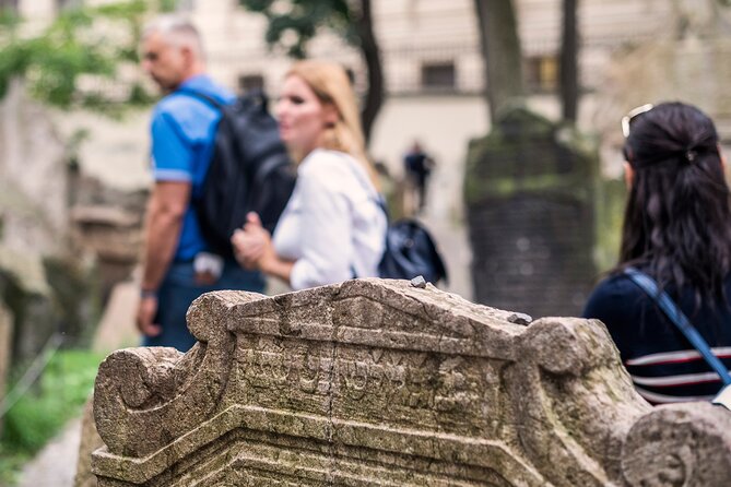 Prague: Jewish Quarter Walking Tour with Admission Tickets - Maisel Synagogue: a thoughtful starting point