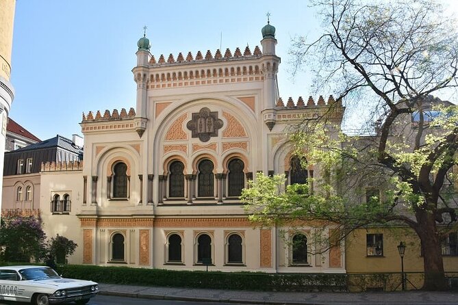 Prague Jewish Town Admission Ticket & Optional Audio Guide - The Old Jewish Cemetery and its crowded stones